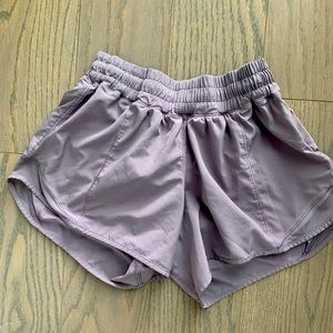 Lululemon Hotty Hot shorts